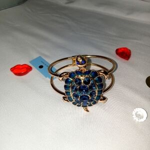 True to form bracelet